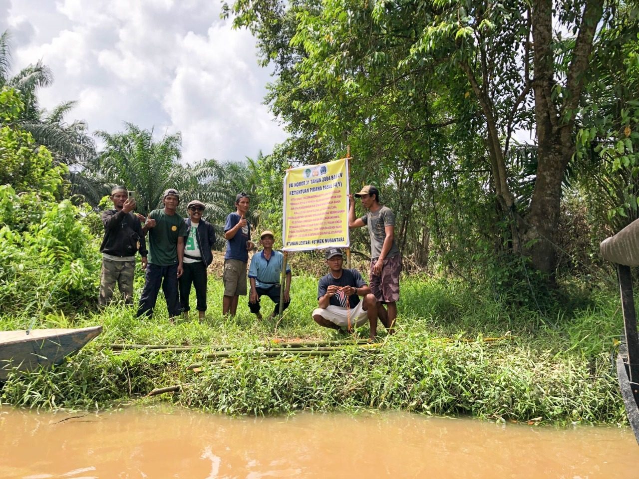 Penyetrum dan Peracun Meresahkan di Sungai Tunan