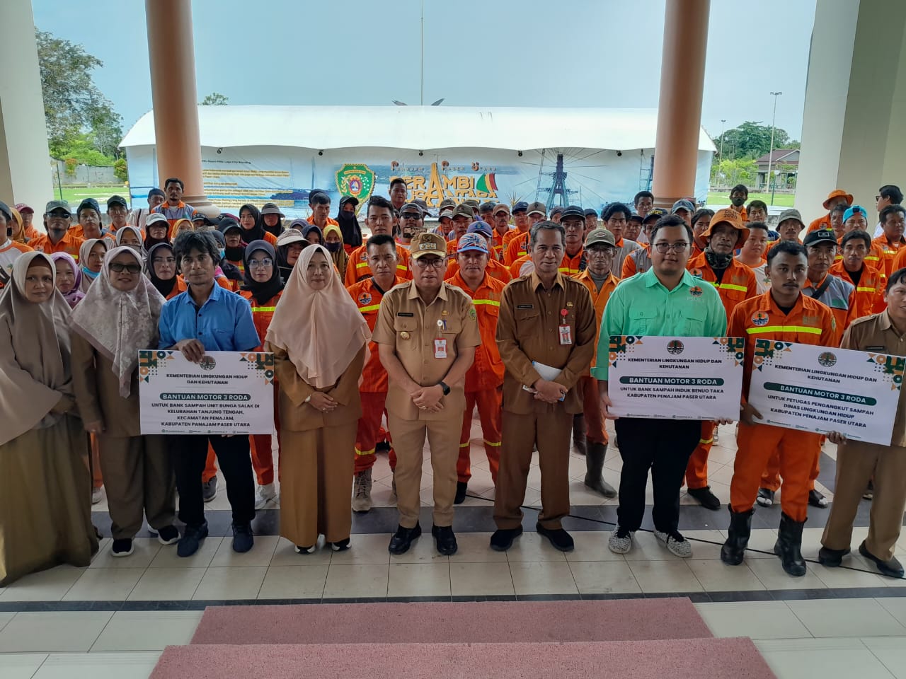 KLHK Beri Bantuan 3 Unit Motor Sampah Ke Pemkab PPU