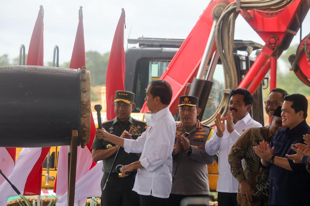 Pj Bupati PPU Hadiri Groundbreaking Masjid Negara IKN Oleh Presiden Jokowi