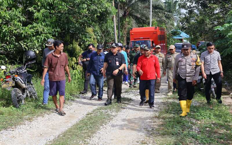 Serahkan Bantuan Banjir, Makmur Marbun : 20 Jam Waktu Saya Untuk Masyarakat PPU