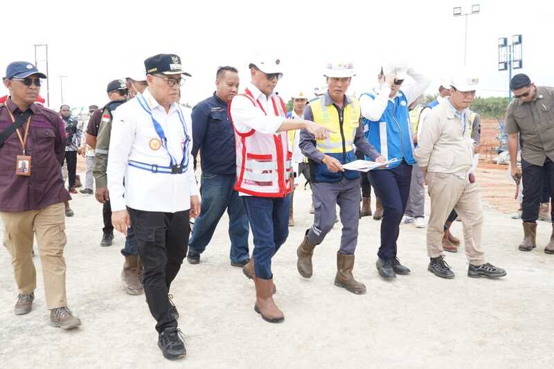 Pj. Bupati PPU Makmur Marbun Dampingi Menhub Tinjau Kesiapan Bandara VVIP IKN dan Sarana Pendukung Lainnya Jelang HUT RI.