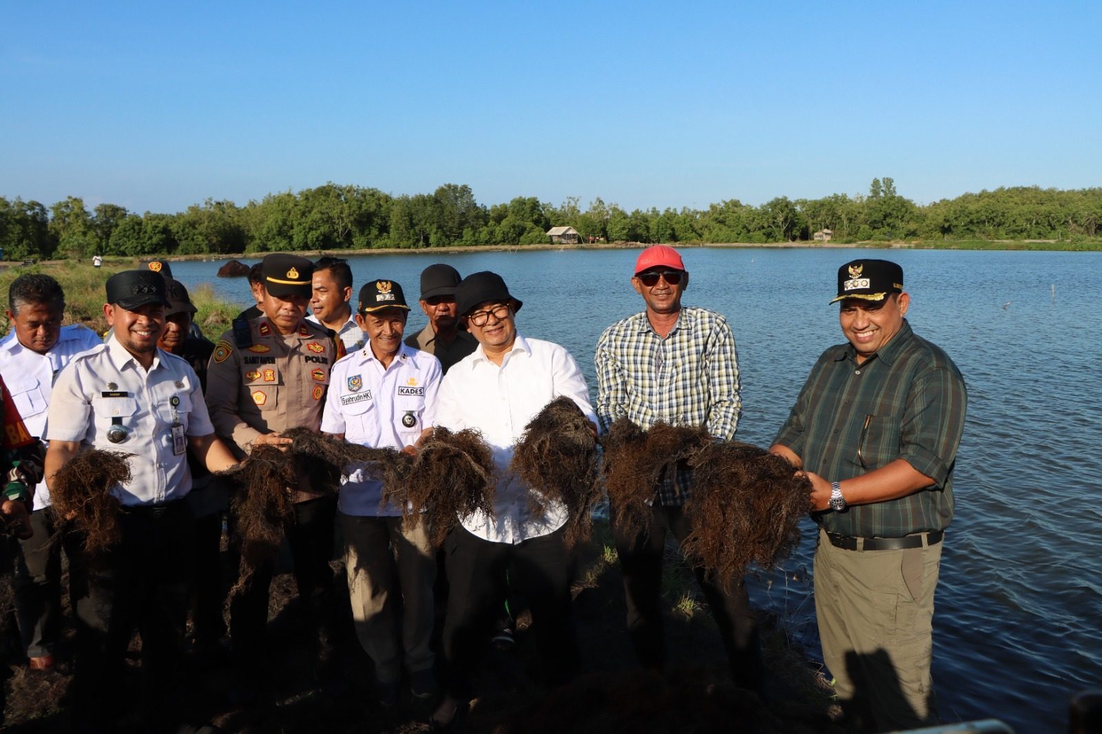 Pj Gubernur Kaltim : Pemkab PPU dan Pemkab Paser Harus Kolaborasi Dalam Produksi Rumput Laut