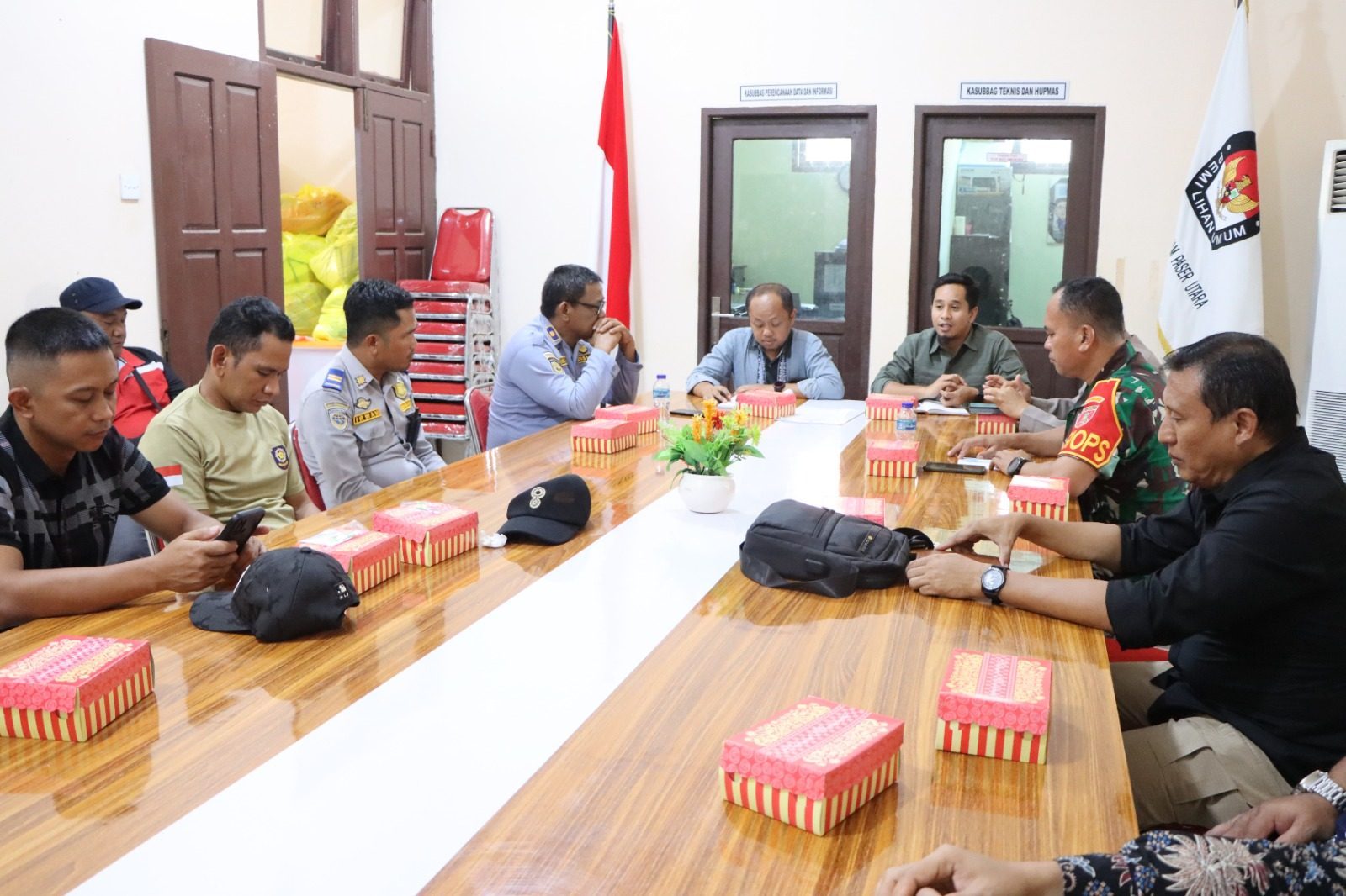 Penundaan Rapat Pleno Penetapan Pasangan Calon Terpilih Pemilihan Bupati dan Wakil Bupati PPU
