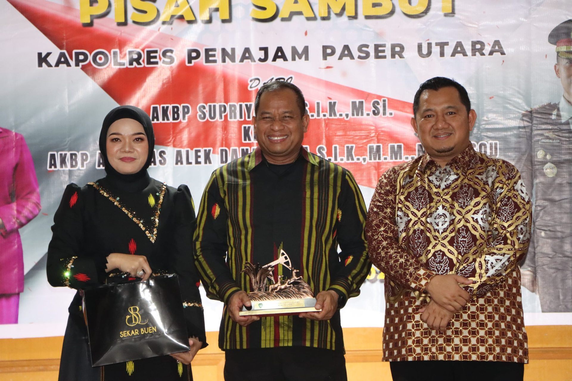 Bupati PPU Hadiri Pisah Sambut Kapolres AKBP Supriyanto kepada Kapolres AKBP Andreas Alek Danantara