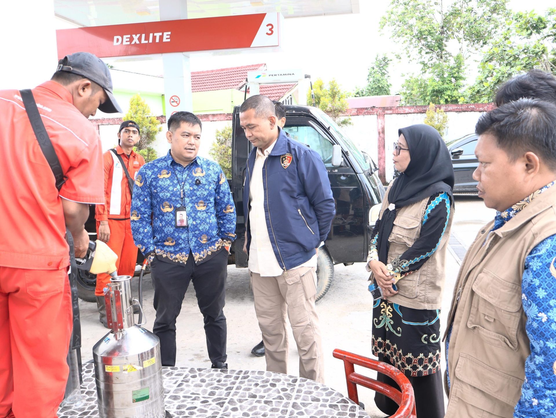 Respon Cepat Keluhan Warga, Kadis KUKM Perindag dan Polres PPU Pastikan Kualitas BBM di SPBU
