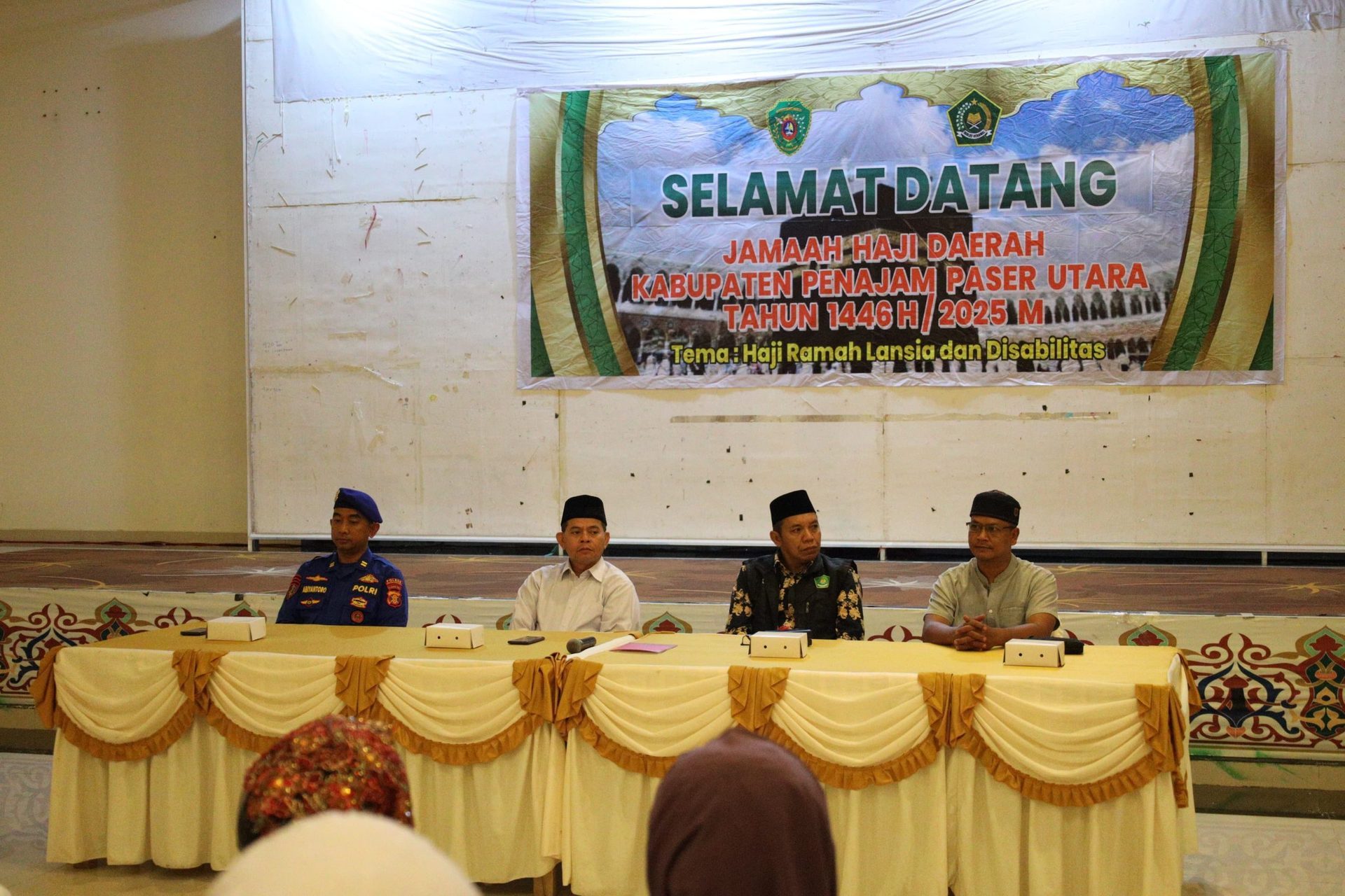 Penuh Haru, Pemkab PPU Sambut Kepulangan 130 Jamaah Haji di Islamic Center Nipah-nipah