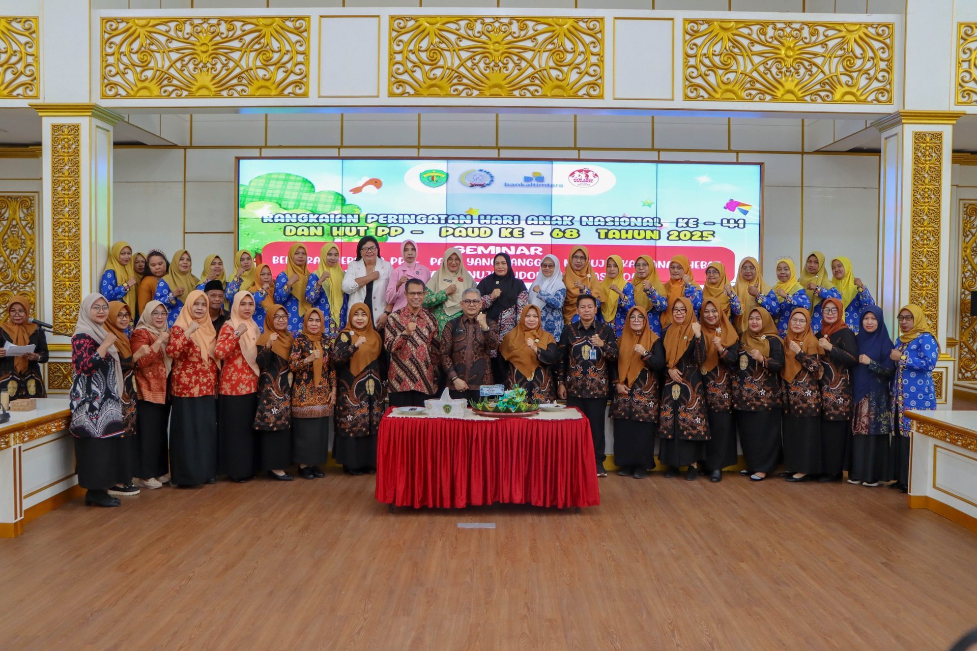 Resmi di Buka Seminar Motivator Guru PAUD di Kabupaten PPU