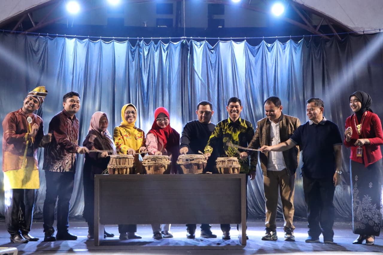 Pagelaran Seni dan Budaya Sang Askarya: Bupati Sebut Seni Sebagai Identitas Daerah