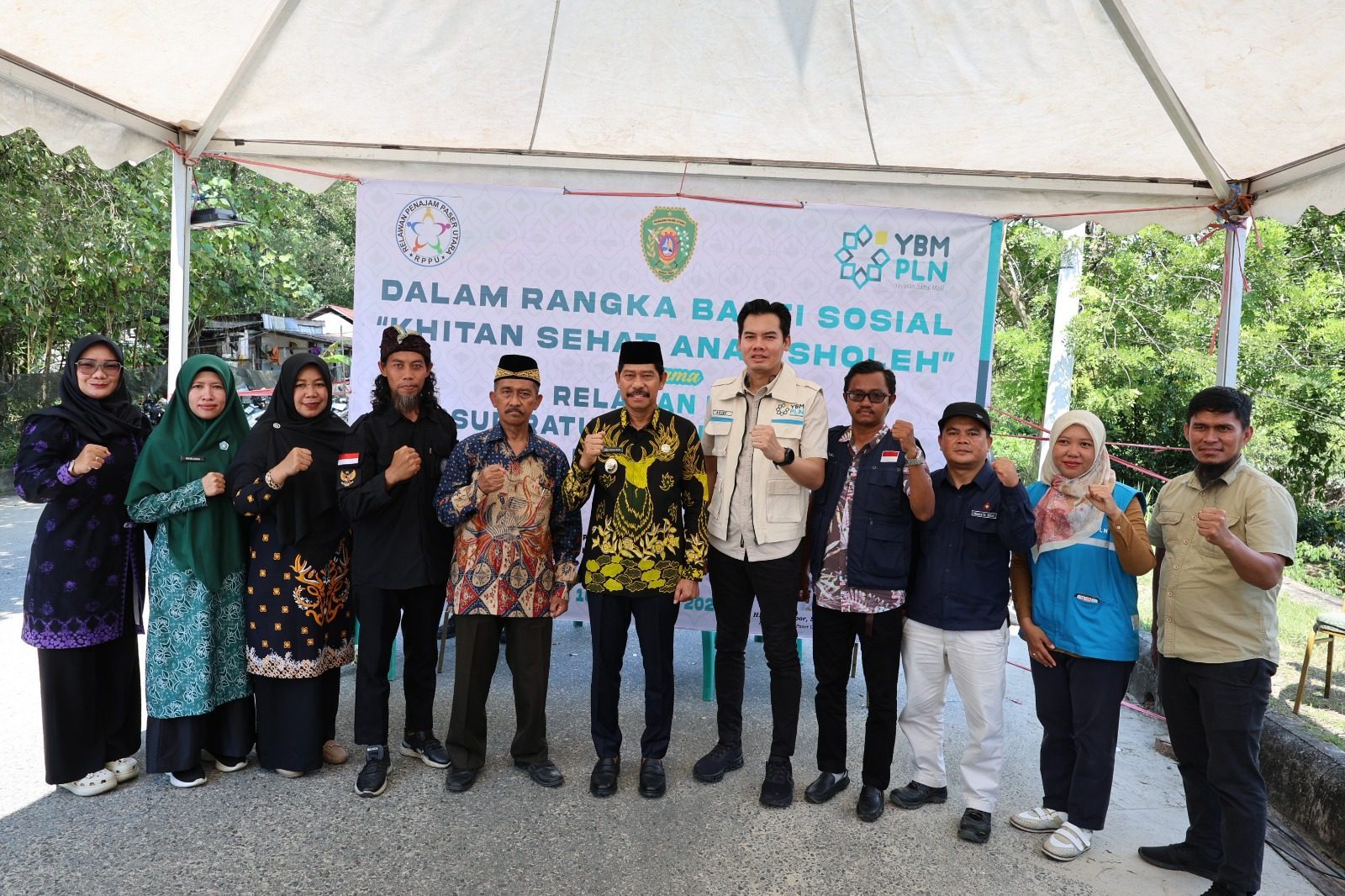 Wabup PPU Apresiasi Khitanan Massal 60 Anak, Sebut Kolaborasi YBM PLN dan Relawan Jadi Contoh Nyata Kepedulian Sosial