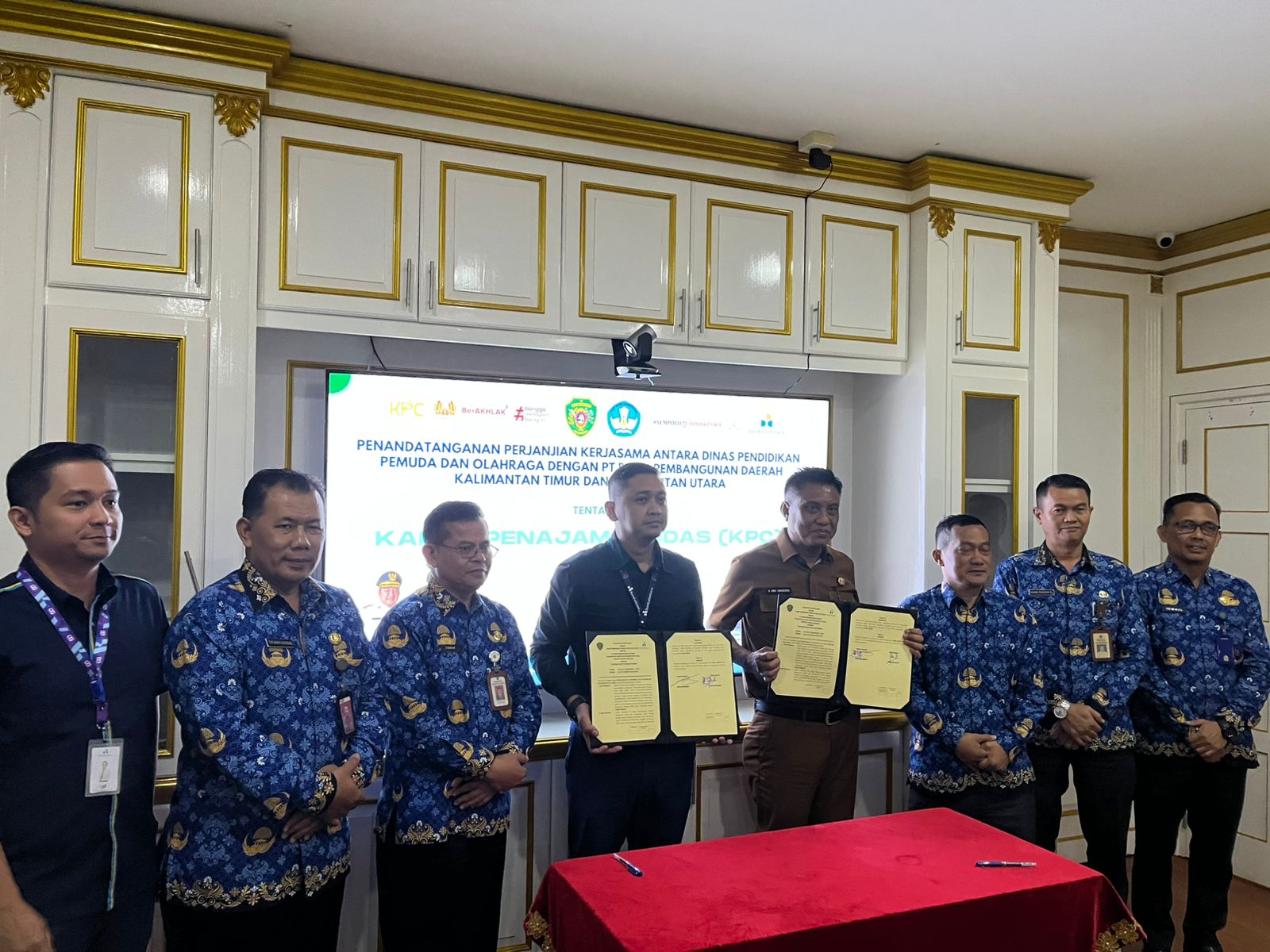 Disdikpora PPU dan Bankaltimtara Resmi Jalin Kerja Sama Program Kartu Penajam Cerdas