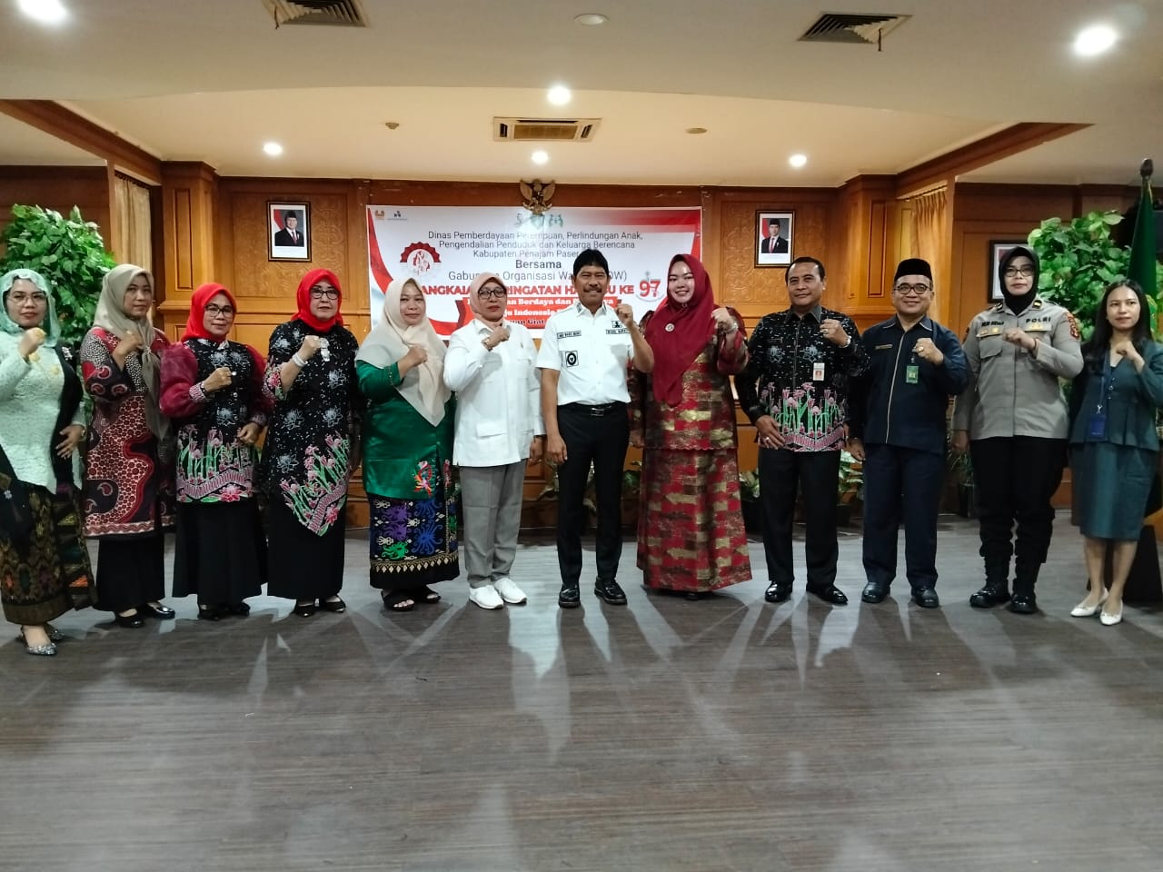 Peringatan Hari Ibu ke-97 di PPU, Wabup Waris Muin Tekankan Peran Strategis Perempuan di Era Digital