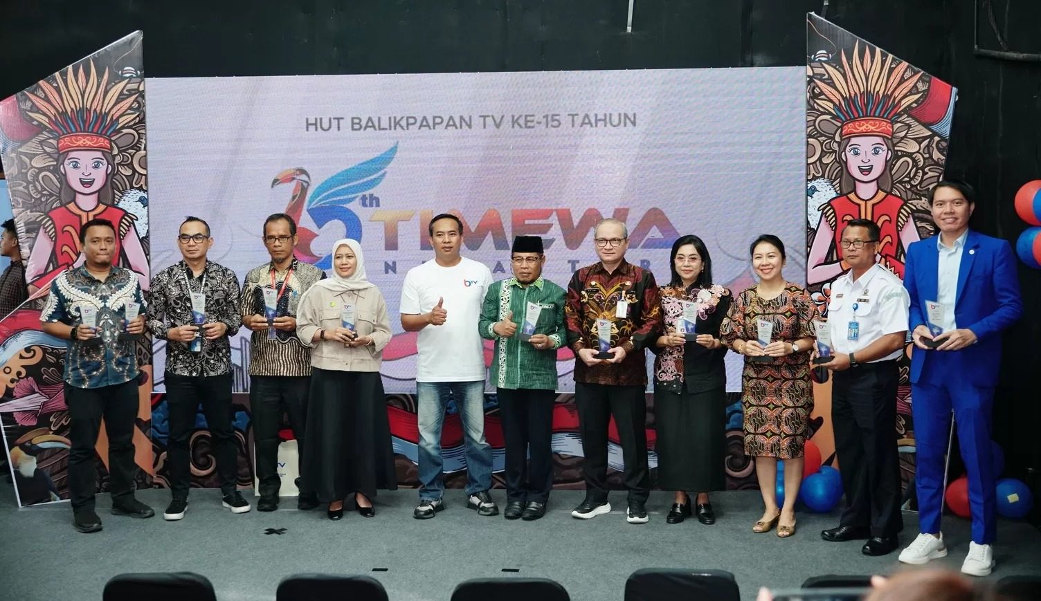 Dua Tokoh Publik PPU Raih Award Istimewa Nusantara Balikpapan TV