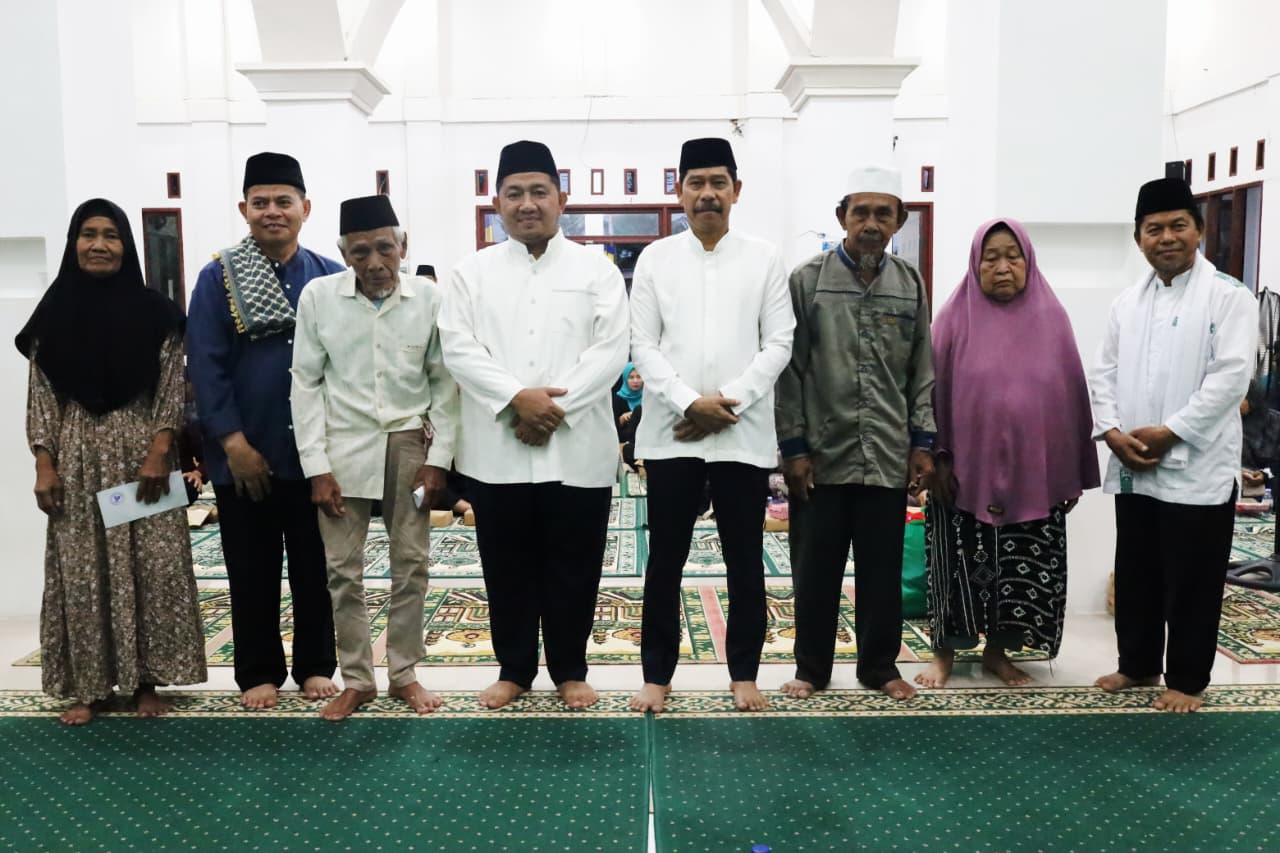 Bupati Mudyat Noor Ajak Warga Doakan Kemajuan PPU Saat Safari Ramadhan di Sepan
