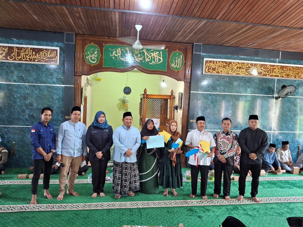 Safari Jumat, Mudyat Serahkan 21 Unit Bantuan Relokasi Rumah