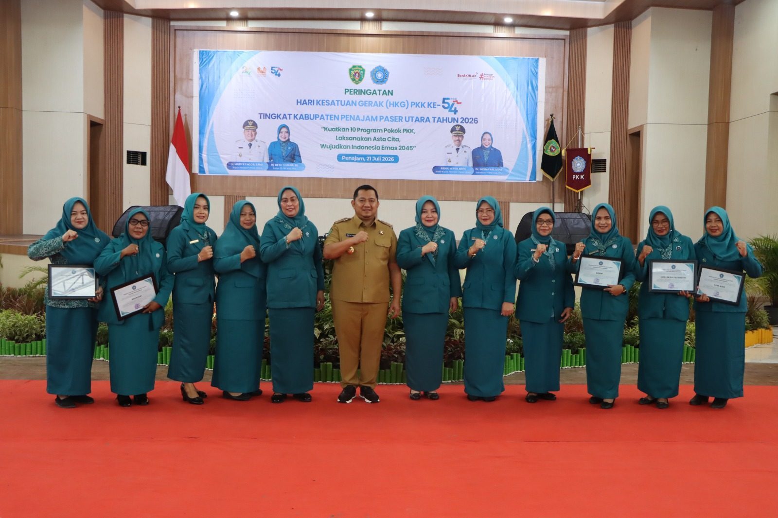 HKG PKK ke-54 Jadi Momentum Perkuat Peran Keluarga, Pemkab PPU Luncurkan Website, SIM PKK, SIM Posyandu dan Batik PKK