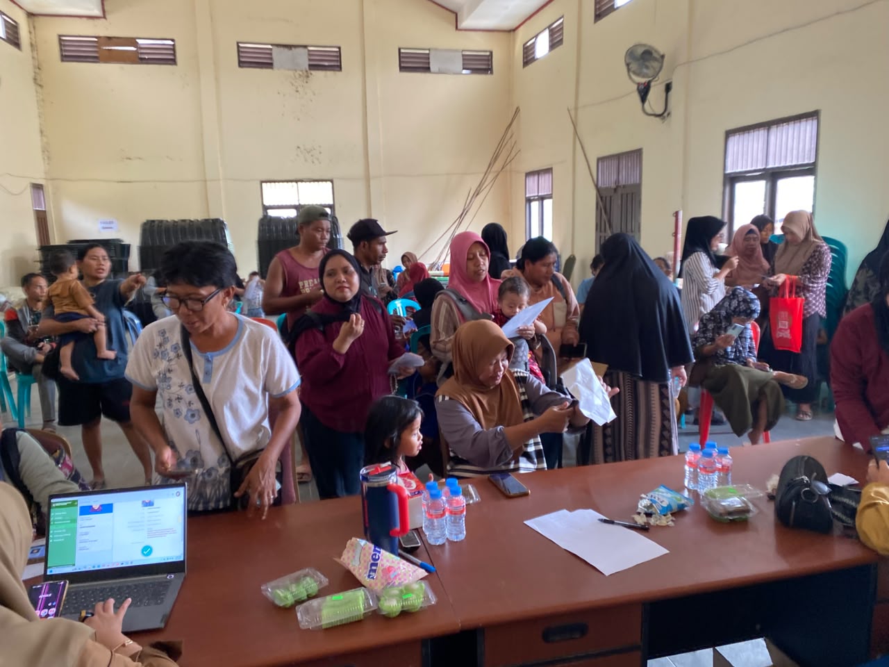 Dukcapil PPU dan Dinsos Jemput Bola Aktivasi IKD, Perkuat Integrasi Layanan Perlinsos