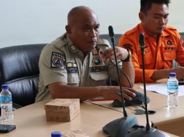 BPBD menggelar rapat persiapan apel dan gelar peralatan.