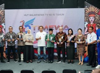 Dua Tokoh Publik PPU Raih Award Istimewa Nusantara Balikpapan TV